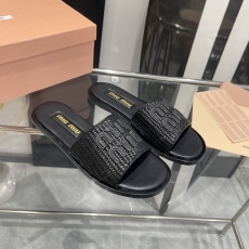 Louis Vuitton Slippers